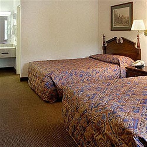 Econo Lodge فورست سيتي المظهر الخارجي الصورة