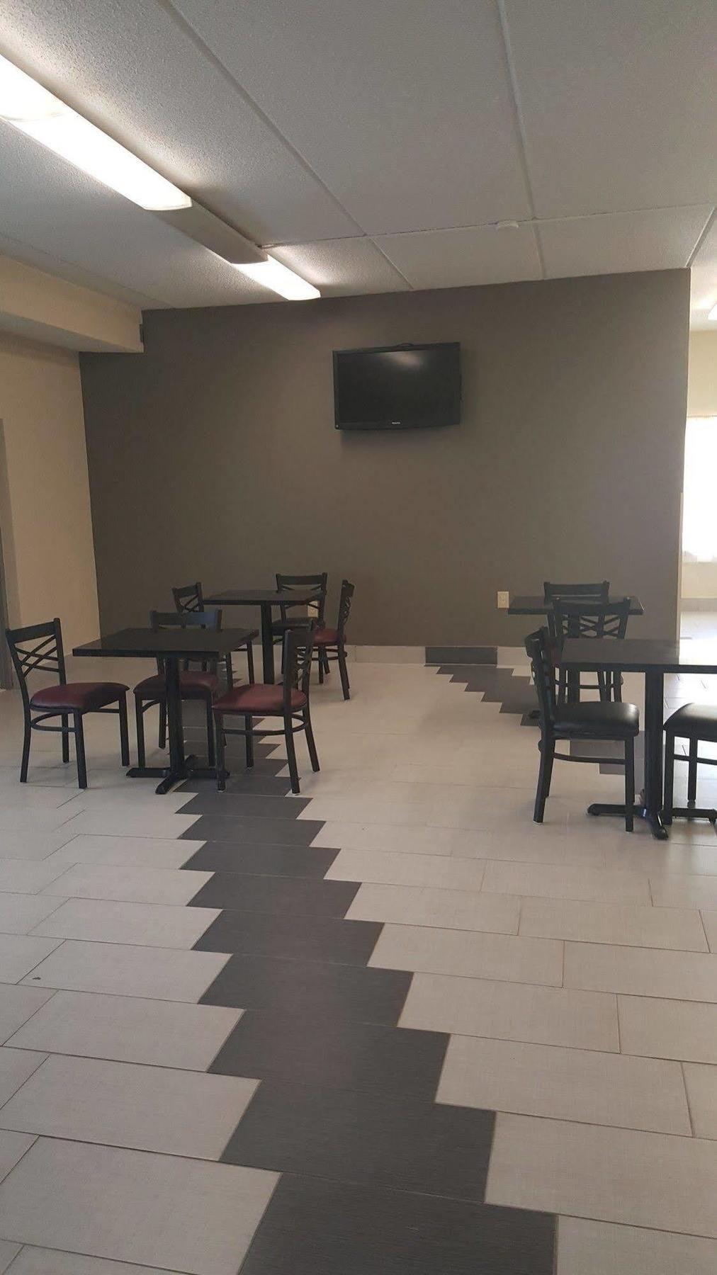 Econo Lodge فورست سيتي المظهر الخارجي الصورة