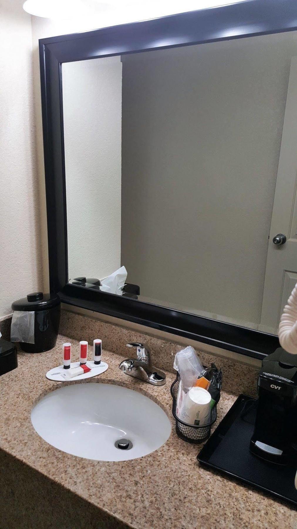 Econo Lodge فورست سيتي المظهر الخارجي الصورة